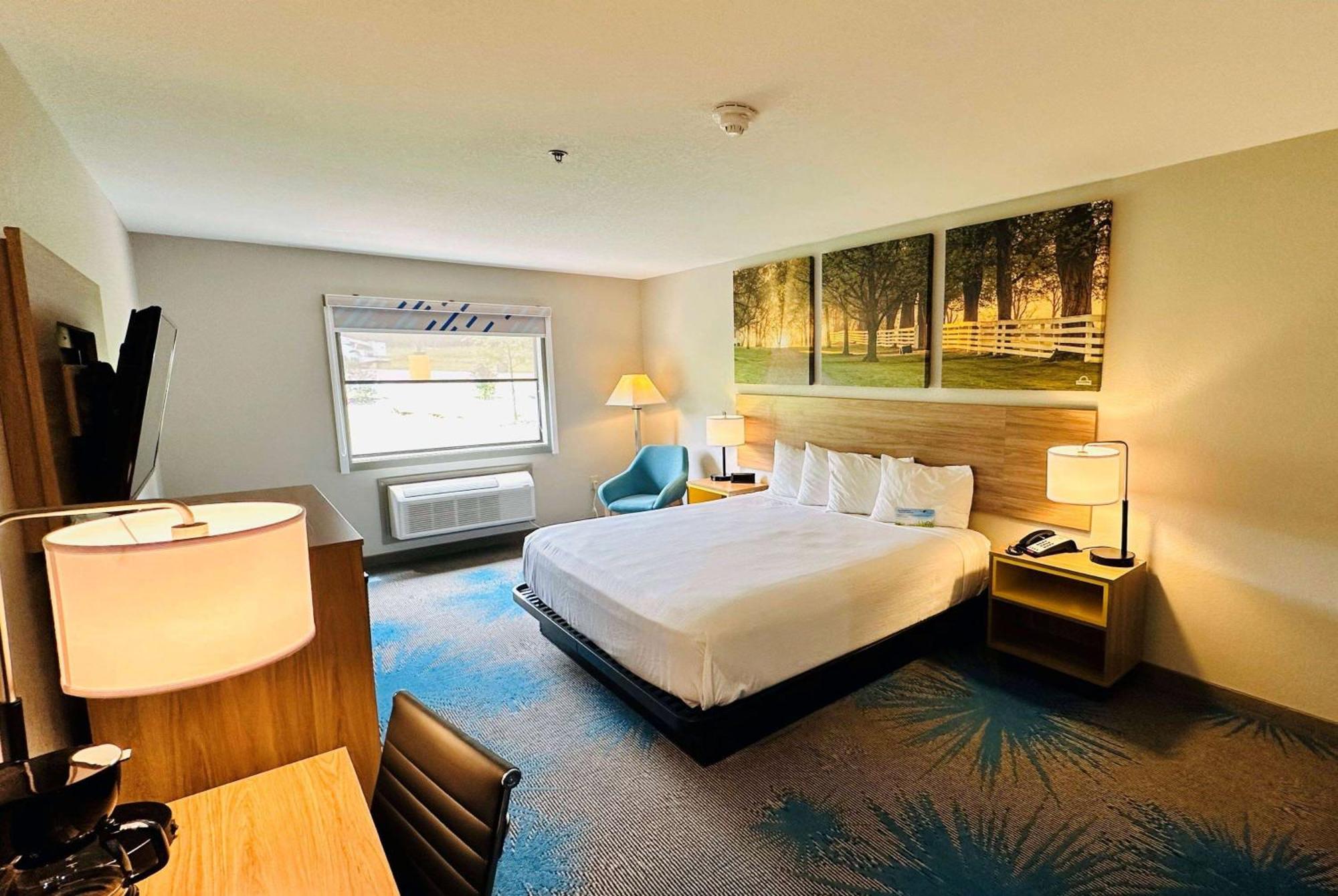 Days Inn & Suites By Wyndham Wynne Luaran gambar