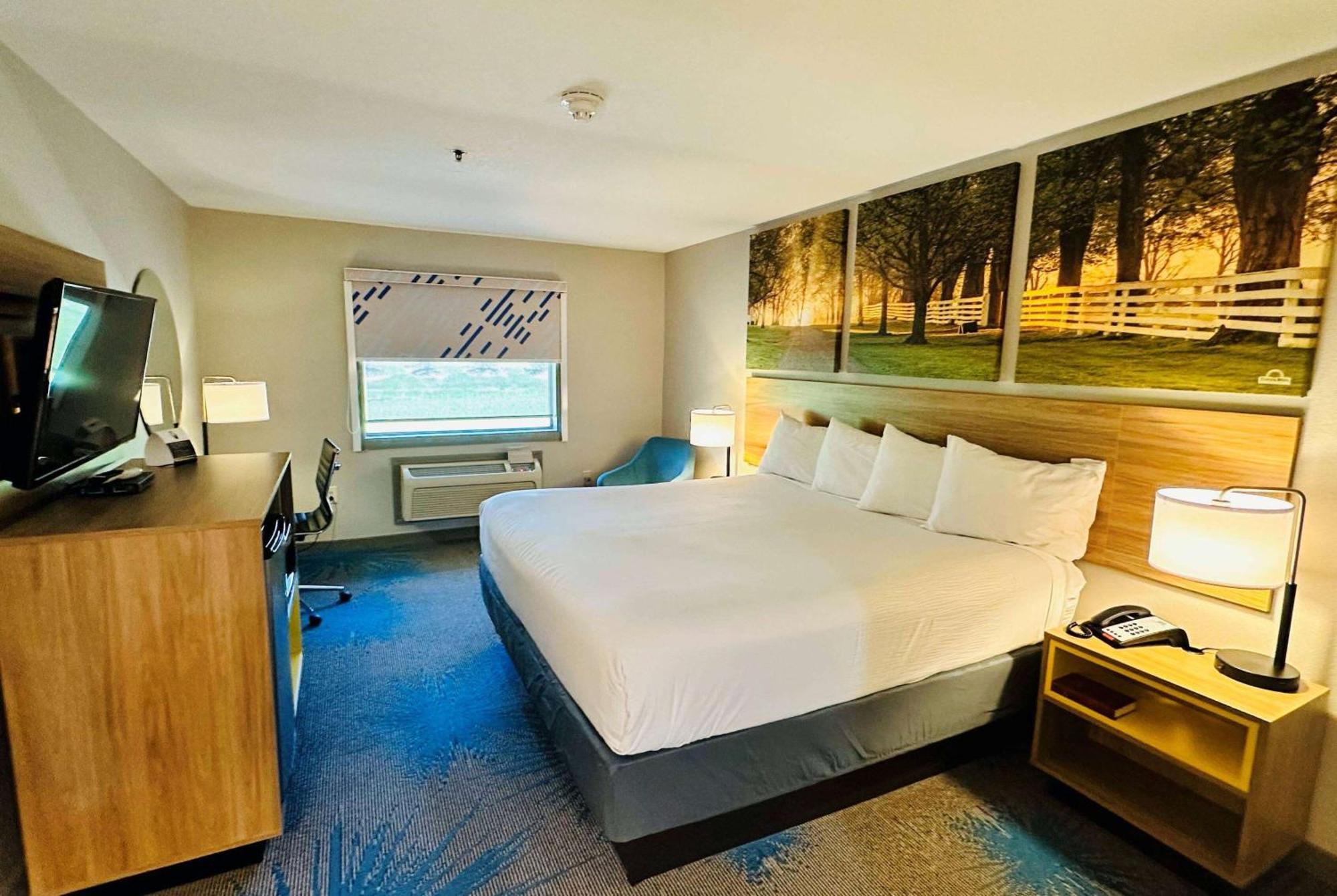Days Inn & Suites By Wyndham Wynne Luaran gambar